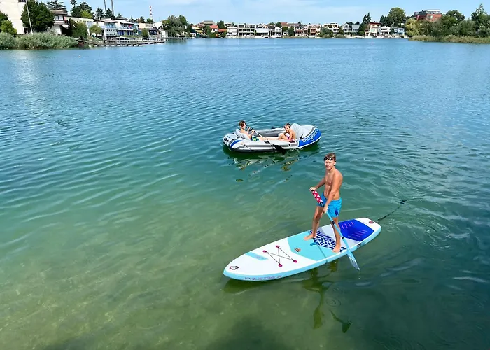 Lake House Senec